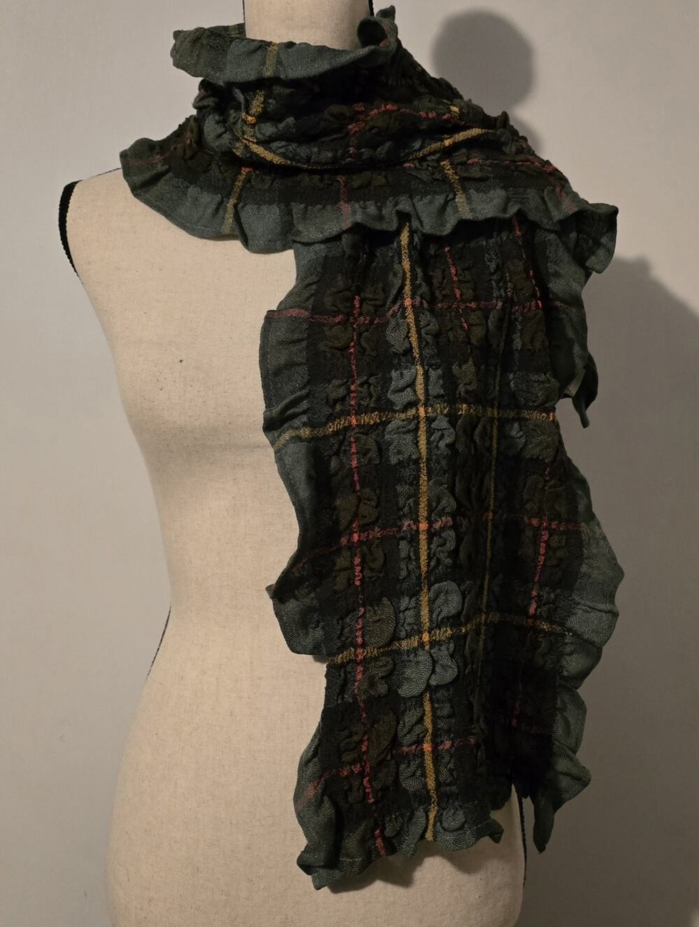Shirley Pinder Cashmere/Merino Wool/Silk Blend Scarf Ruched Scotland 12" x 60"